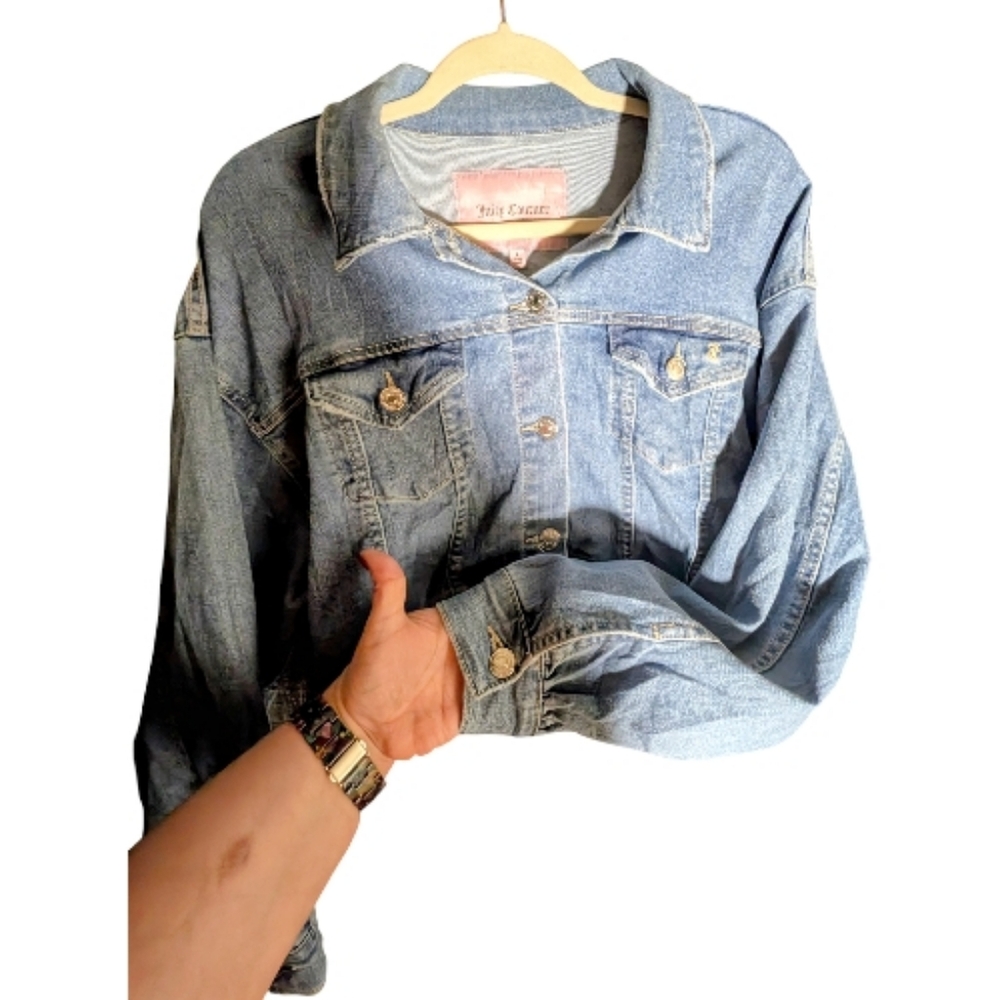 Juicy Couture EUC Cropped Denim Trucker Jacket Light Wash Large - Picture 2 of 5